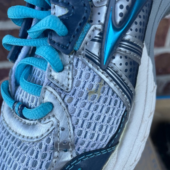 Women’s Brooks Adrenaline GTS 13 Running Shoes Size 6.5 Wide - Picture 11 of 12